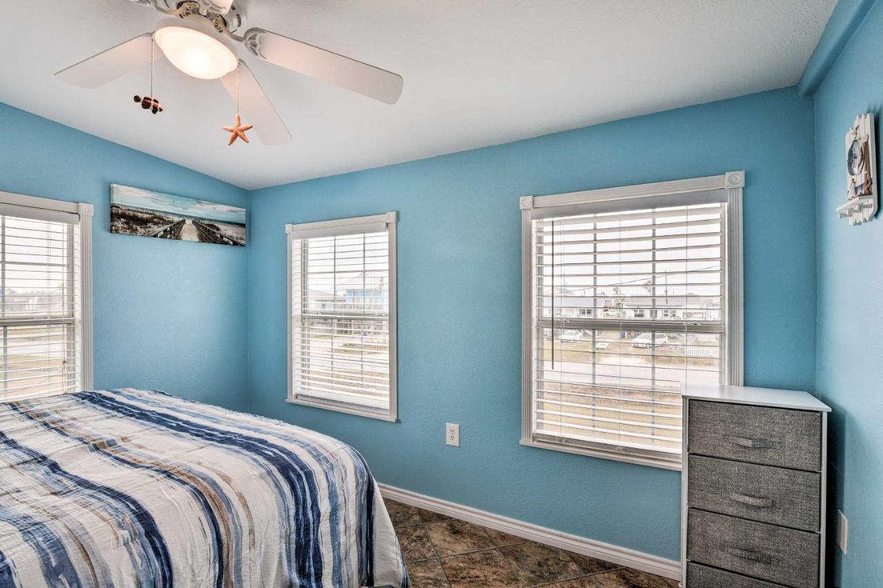 Surfside Beach Gem With Deck - 1 Block To Shore! Freeport Exterior foto