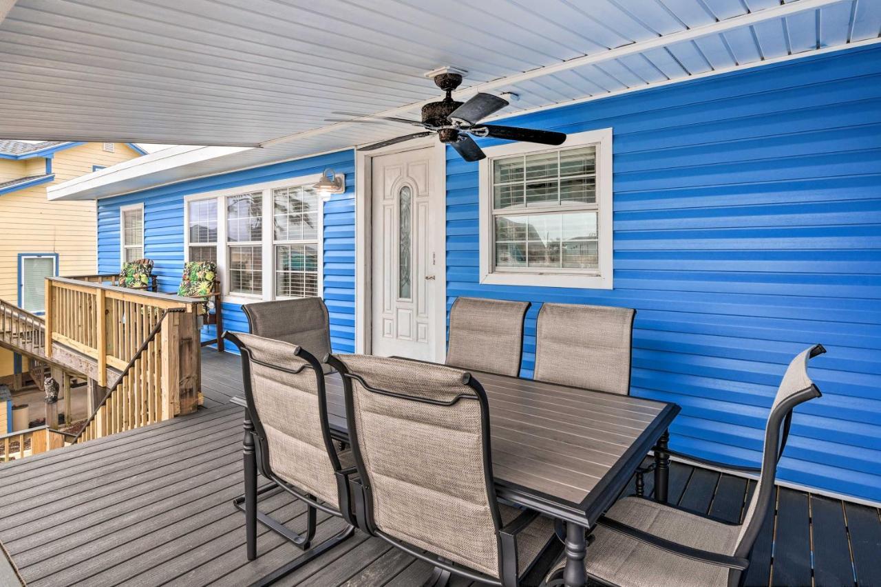 Surfside Beach Gem With Deck - 1 Block To Shore! Freeport Exterior foto