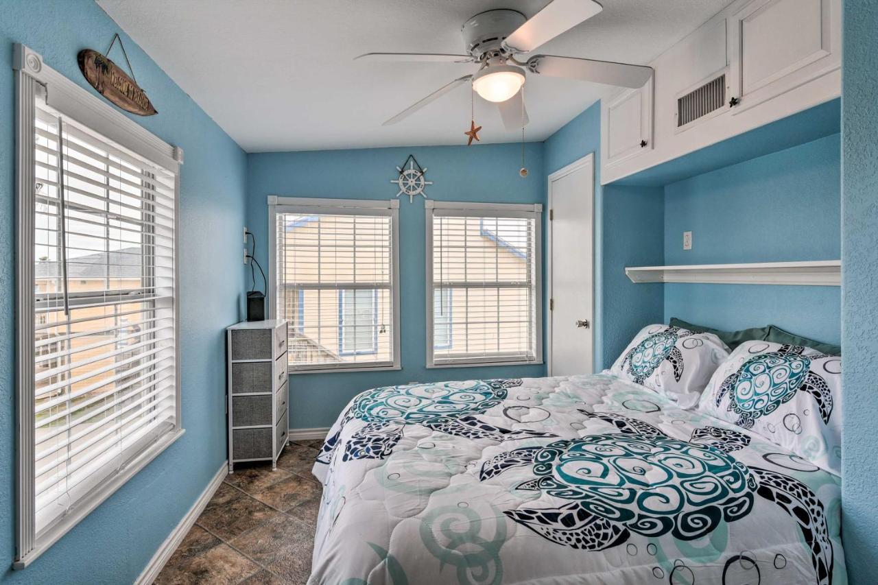 Surfside Beach Gem With Deck - 1 Block To Shore! Freeport Exterior foto